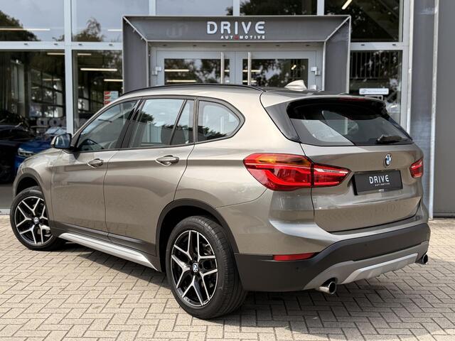 BMW X1 xDrive20i Centennial High Executive X Line Panoramadak