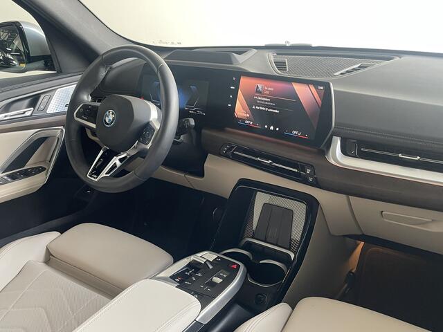 BMW X1 xDrive30e M Sport Innovation Pano Dak Head UP / Harman Kardon / Trekhaak / 7800 KM !!