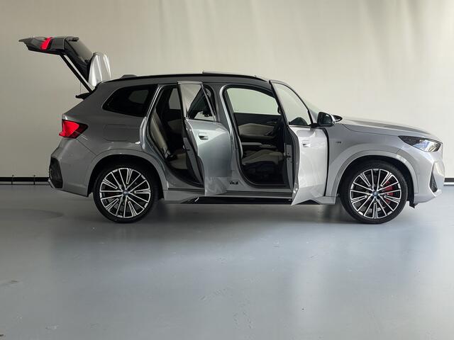 BMW X1 xDrive30e M Sport Innovation Pano Dak Head UP / Harman Kardon / Trekhaak / 7800 KM !!