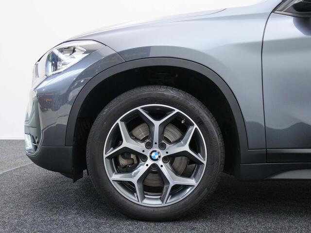 BMW X1 xDrive20i | El. memorystoel | El. A.klep | Stoelverwarming | Nav