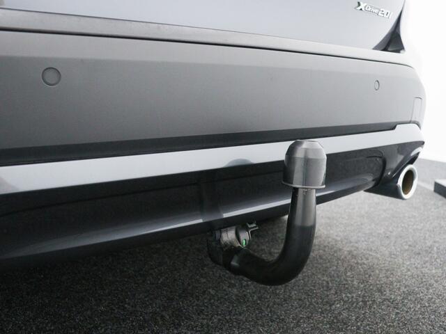 BMW X1 xDrive20i | El. memorystoel | El. A.klep | Stoelverwarming | Nav