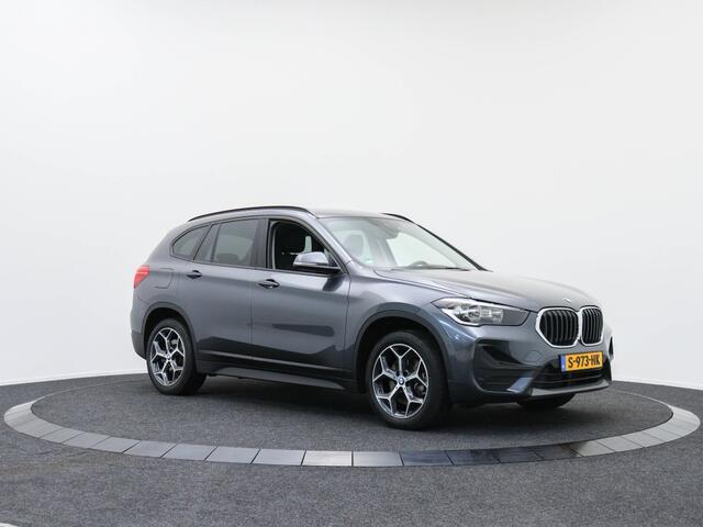 BMW X1 xDrive20i | El. memorystoel | El. A.klep | Stoelverwarming | Nav