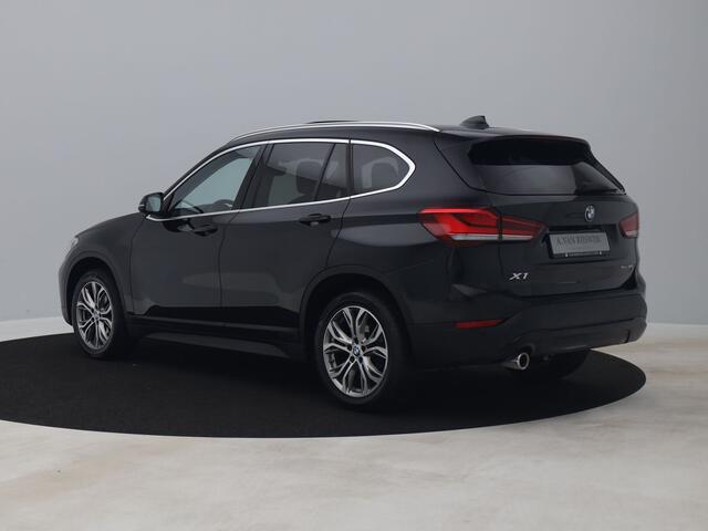 BMW X1 sDrive18i Business Edition | PANO | CAMERA | NAVI