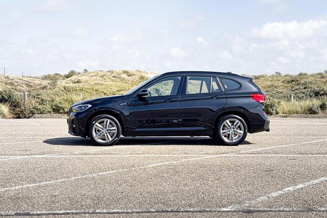 BMW X1 xDrive25e | M Sport | Head-up Display | Stoelverwarming |