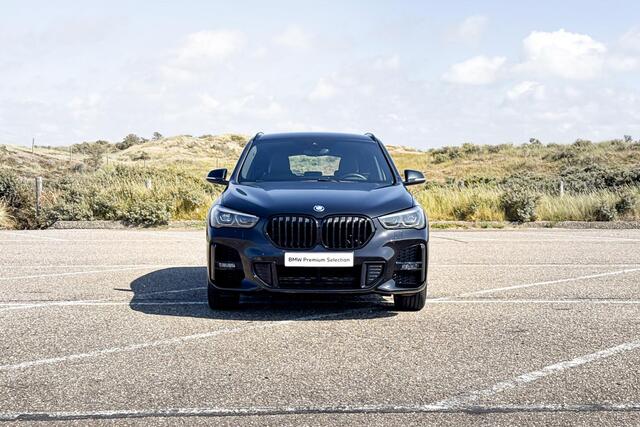 BMW X1 xDrive25e | M Sport | Head-up Display | Stoelverwarming |