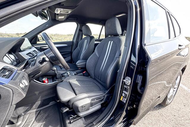 BMW X1 xDrive25e | M Sport | Head-up Display | Stoelverwarming |