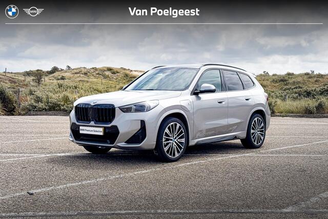 BMW X1 xDrive30e | M Sport | Glazen Panoramadak | Head-up Display | Harman Kardon | Trekhaak |