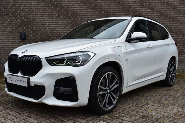 BMW X1 xDrive25e eDrive Edition M-Pakket, Memory Stoelen, Achteruitrijcamera