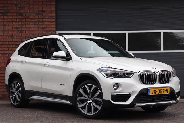 BMW X1 sDrive20i Centennial Executive Pano, Head-up, Trekhaak