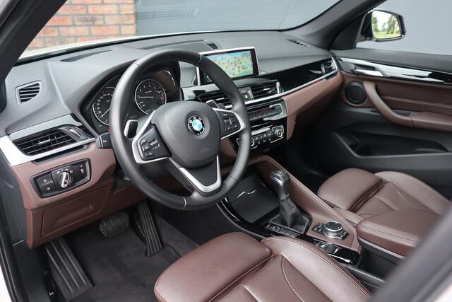 BMW X1 sDrive20i Centennial Executive Pano, Head-up, Trekhaak