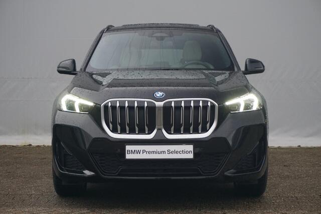 BMW X1 xDrive25e M Sport / Stoel- en Stuurverwarming / Elektrische Stoelen