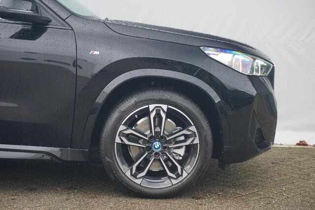 BMW X1 xDrive25e M Sport / Stoel- en Stuurverwarming / Elektrische Stoelen