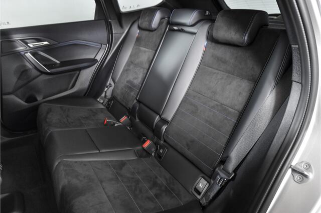BMW X1 135 PK xDrive25e M-Sport | M Sportpakket | Premium Pack | Dig. Cockpit | Adapt. Cruise | PDC | Camera | NAV + App. Connect | ECC | Elek. Klep | LM 18" | 5688