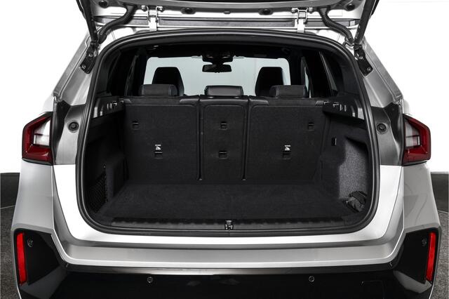 BMW X1 135 PK xDrive25e M-Sport | M Sportpakket | Premium Pack | Dig. Cockpit | Adapt. Cruise | PDC | Camera | NAV + App. Connect | ECC | Elek. Klep | LM 18" | 5688