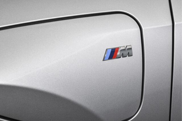 BMW X1 135 PK xDrive25e M-Sport | M Sportpakket | Premium Pack | Dig. Cockpit | Adapt. Cruise | PDC | Camera | NAV + App. Connect | ECC | Elek. Klep | LM 18" | 5688