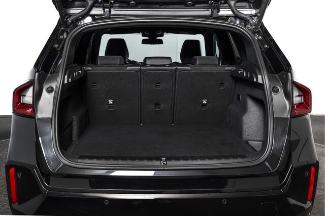 BMW X1 135 PK xDrive25e M-Sport | M Sportpakket | Premium Pack | Dig. Cockpit | Adapt. Cruise | PDC | Camera | NAV + App. Connect | ECC | Elek. Klep | LM 18" | 4926