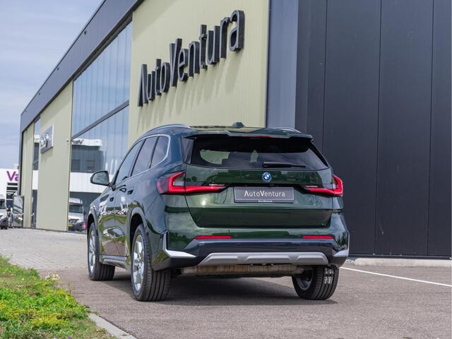 BMW X1 xDrive25e High Executive Trekhaak l Adapt. Cruise l Adapt. LED l Head-Up l Stoelverwarming l Head-Up l Elek. Stoelen l Verwarmd stuurwiel l 360 Camera