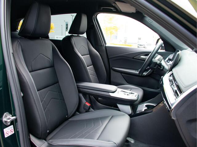 BMW X1 xDrive25e High Executive Trekhaak l Adapt. Cruise l Adapt. LED l Head-Up l Stoelverwarming l Head-Up l Elek. Stoelen l Verwarmd stuurwiel l 360 Camera