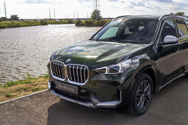 BMW X1 xDrive25e High Executive Trekhaak l Adapt. Cruise l Adapt. LED l Head-Up l Stoelverwarming l Head-Up l Elek. Stoelen l Verwarmd stuurwiel l 360 Camera
