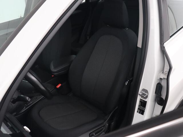 BMW X1 sDrive20i Centennial Executive | Adaptive cruise | Full LED | Navigatie | Climate control | Parkeerhulp | Bluetooth