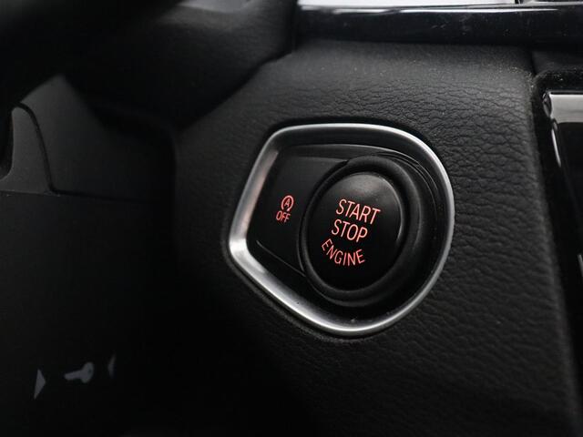 BMW X1 sDrive20i Centennial Executive | Adaptive cruise | Full LED | Navigatie | Climate control | Parkeerhulp | Bluetooth