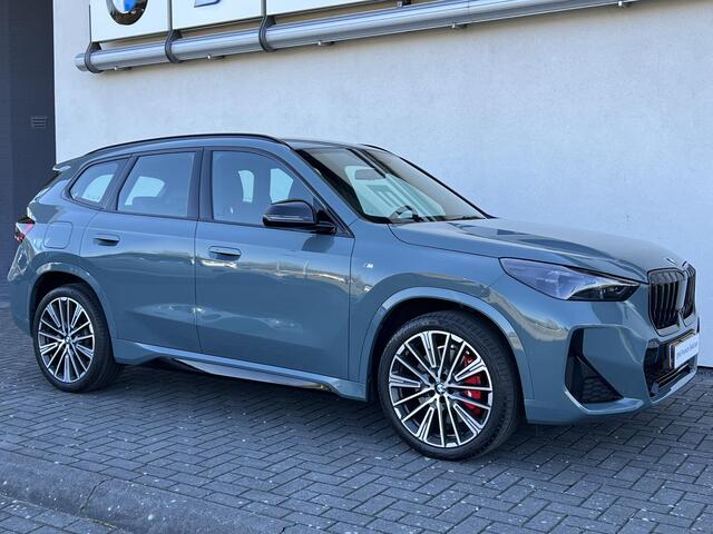 BMW X1 sDrive20i | M-Sportpakket | M-Sport Pro | 20inch | Adaptieve Led Lampen