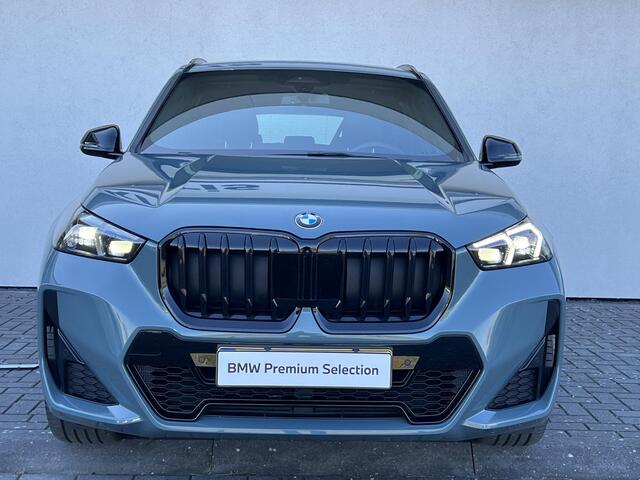 BMW X1 sDrive20i | M-Sportpakket | M-Sport Pro | 20inch | Adaptieve Led Lampen