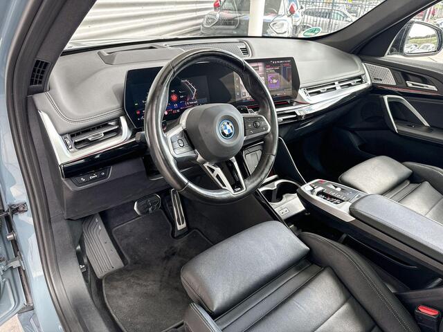 BMW X1 xDrive30e M Sportpakket / Innovation Pack / Comfort Pack / Travel Pack / Panoramadak / Trekhaak