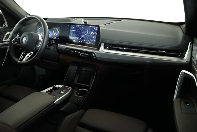 BMW X1 xDrive30e M-Sport Pano / Navi / HUD / CarPlay / Harman-Kardon