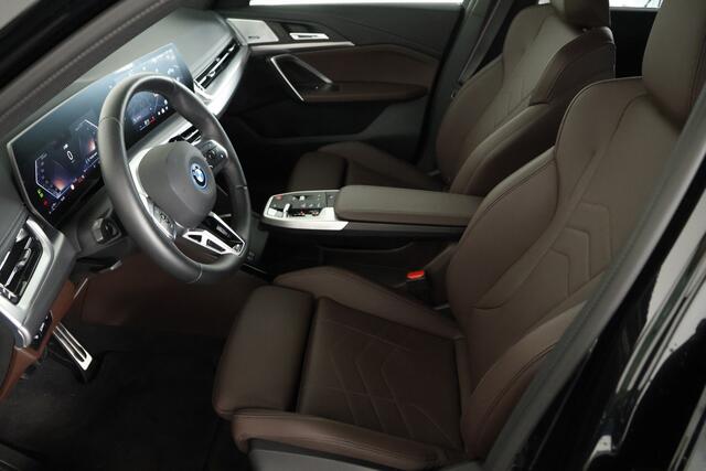 BMW X1 xDrive30e M-Sport Pano / Navi / HUD / CarPlay / Harman-Kardon
