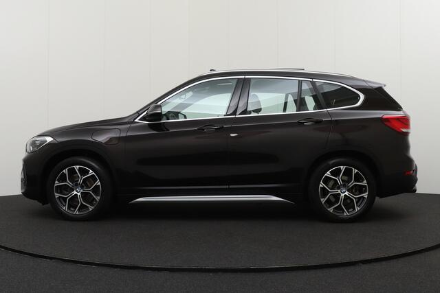 BMW X1 xDrive25e M-Sport Pano-dak Camera Leder 18' LMV Head-up Display