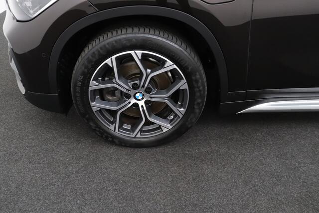 BMW X1 xDrive25e M-Sport Pano-dak Camera Leder 18' LMV Head-up Display