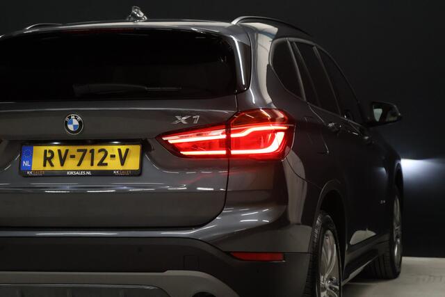 BMW X1 sDrive20i High Executive [MEMORY SEATS, HEAD-UP DISPLAY, VOL LEDER, STOELVERWARMING, AUTOMATISCHE AIRCO, AUTOMATISCHE ACHTERKLEP, NAVIGATIE, CRUISE CONTROL, NIEUWSTAAT]