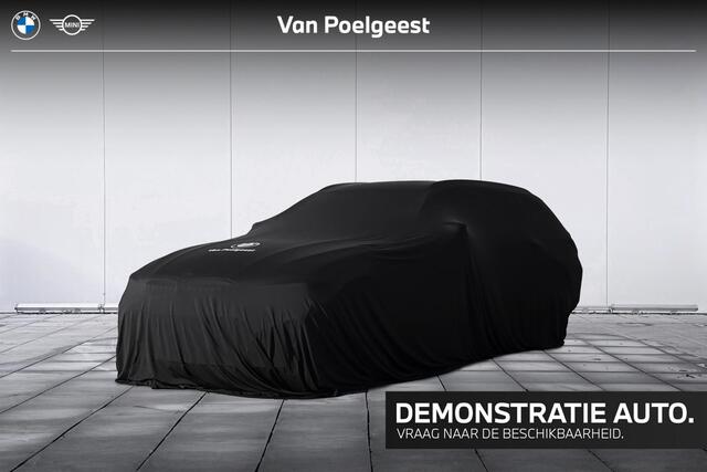 BMW X1 xDrive23i M-Sport Pro / Head-Up / Harman Kardon / Glazen Panoramadak / Parking Assistant Plus / Trekhaak Zwenkbaar / Stoelverwarming / Stuurwielrand verwarming /