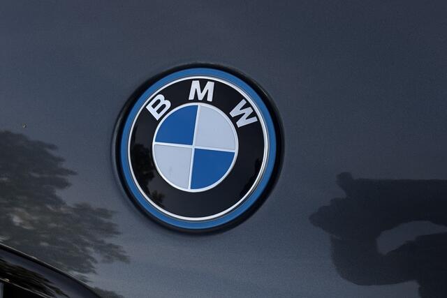 BMW X1 xDrive25e | Panodak | Sportstoelen | Camera | Memory | Stoelverwarming | 44.000 KM