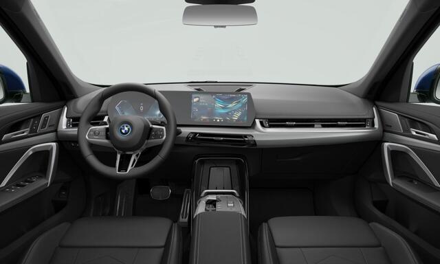 BMW X1 xDrive25e | 20 Inch | M-Sportpakket Pro | Premium Pack | Comfort Pack | Travel Pack |