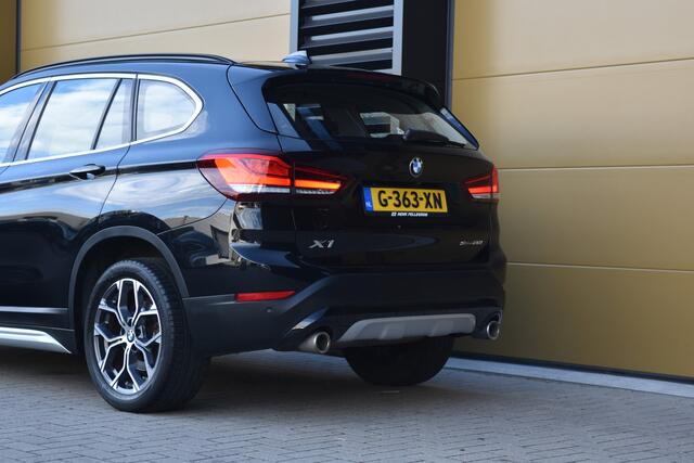 BMW X1 sDrive20i VDL Nedcar Edition * Camera * Head-up * X-Line * Face Lift *