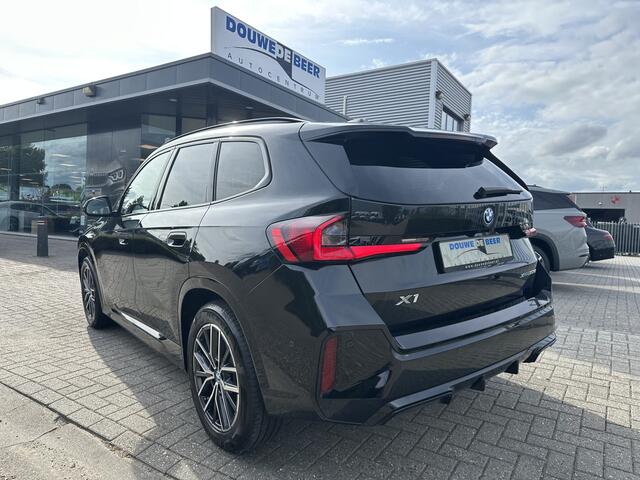 BMW X1 xDrive30e M Sport Pano-Dak | Adapt. Cruise | 360-Camera | Keyless | HUD |