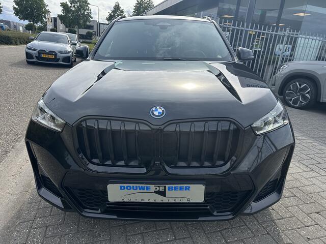 BMW X1 xDrive30e M Sport Pano-Dak | Adapt. Cruise | 360-Camera | Keyless | HUD |