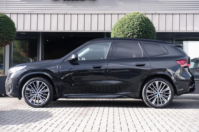 BMW X1 xDrive30e 326PK M Sport Panodak Harman Kardon Trekhaak HUD Massage