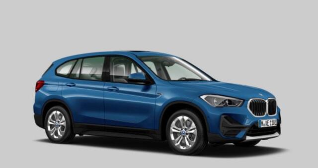 BMW X1 xDrive25e Executive Pano, Elek stoelverstelling, Trekhaak