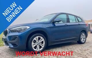 bmw-x1-xdrive25e-executive-pano,-el
