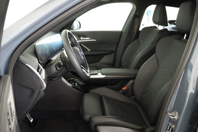 BMW X1 xDrive30e M-Sport / Opendak / Harmankardon / HUD / ACC