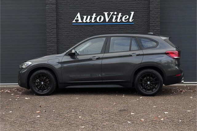 BMW X1 xDrive25e | Elektrische Klep | PDC V + A | LED | Apple Carplay | DAB