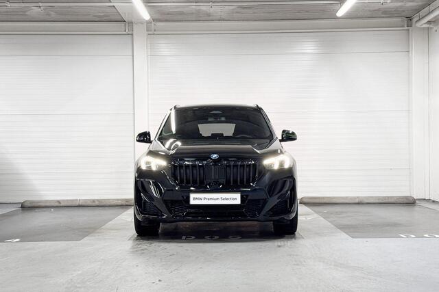 BMW X1 xDrive25e | M-Sport Pro | Travel Pack | Innovation Pack | Comfort Pack | Driving Assistant Plus | Harman/kardon | Panoramadak | Comfort Access