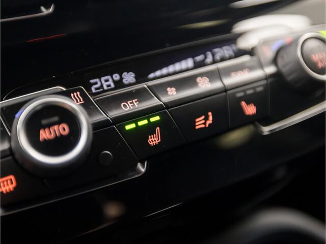 BMW X1 xDrive25i M Sport Executive 225Pk Automaat (GROOT NAVI, M PAKKET, HEAD-UP DISPLAY, HARMAN/KARDON, VIRTUAL COCKPIT, ALCANTARA SPORTSTOELEN, STOELVERWARMING, GETINT GLAS, ELEK ACHTERKLEP, NIEUWSTAAT)