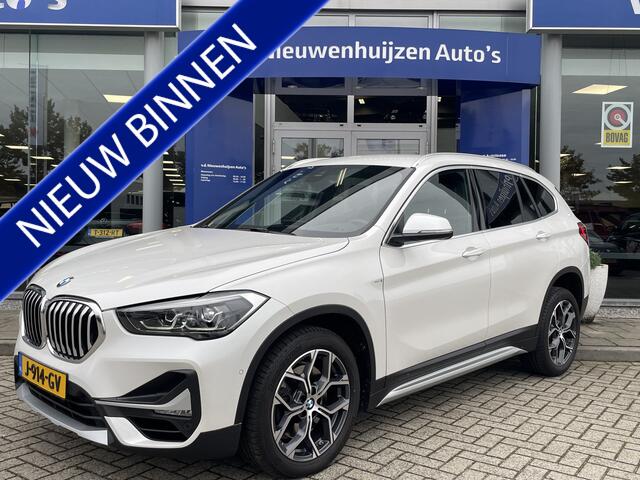 BMW X1 sDrive20i High Executive | Stoelverwarming | Led | Leder | Sfeerverlichting |