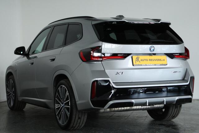 BMW X1 xDrive30e / Opendak / Harmankardon / HUD / ACC / Cam