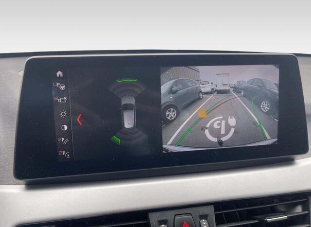 BMW X1 sDrive20i Business Edition (179PK) 1e-Eig. & -Onderh. Trekhaak. BOVAG-Garantie. NL-Auto.