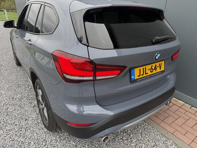 BMW X1 S-Drive20i 192pk Automaat High Executive Panoramadak